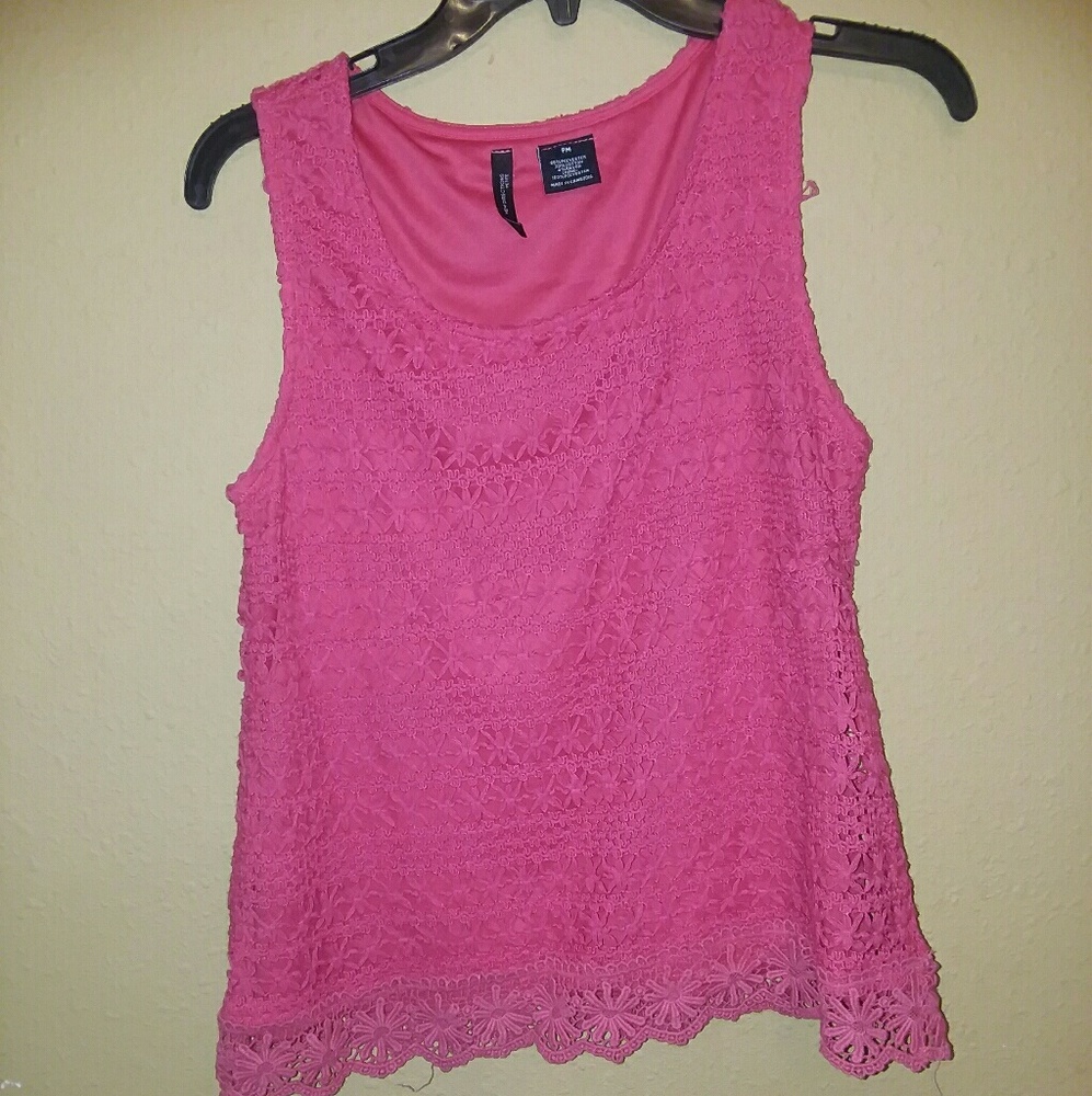 New Directions sleeveless shirr